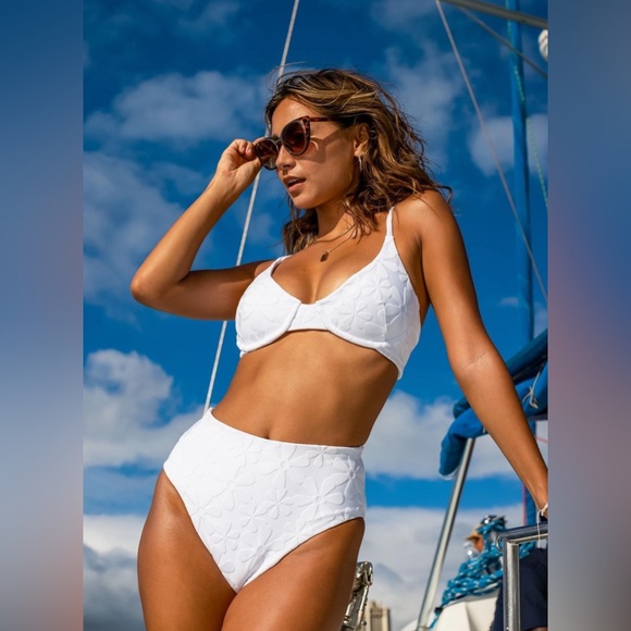 NEW! Kenny Flowers The Santorini Underwire Bikini Top Sporty Bottom Set S, M - Picture 7 of 16